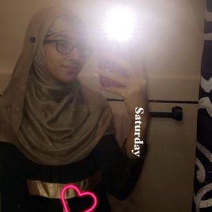 Meet your Posher, Zainab